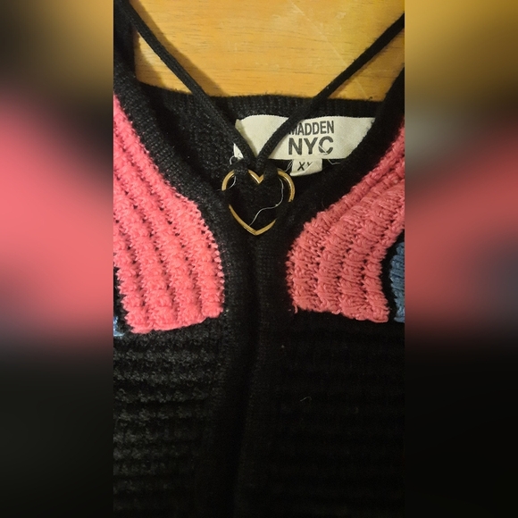 Madden Nyc Chic Black and Pink Striped Crop Top - Picture 11 of 11